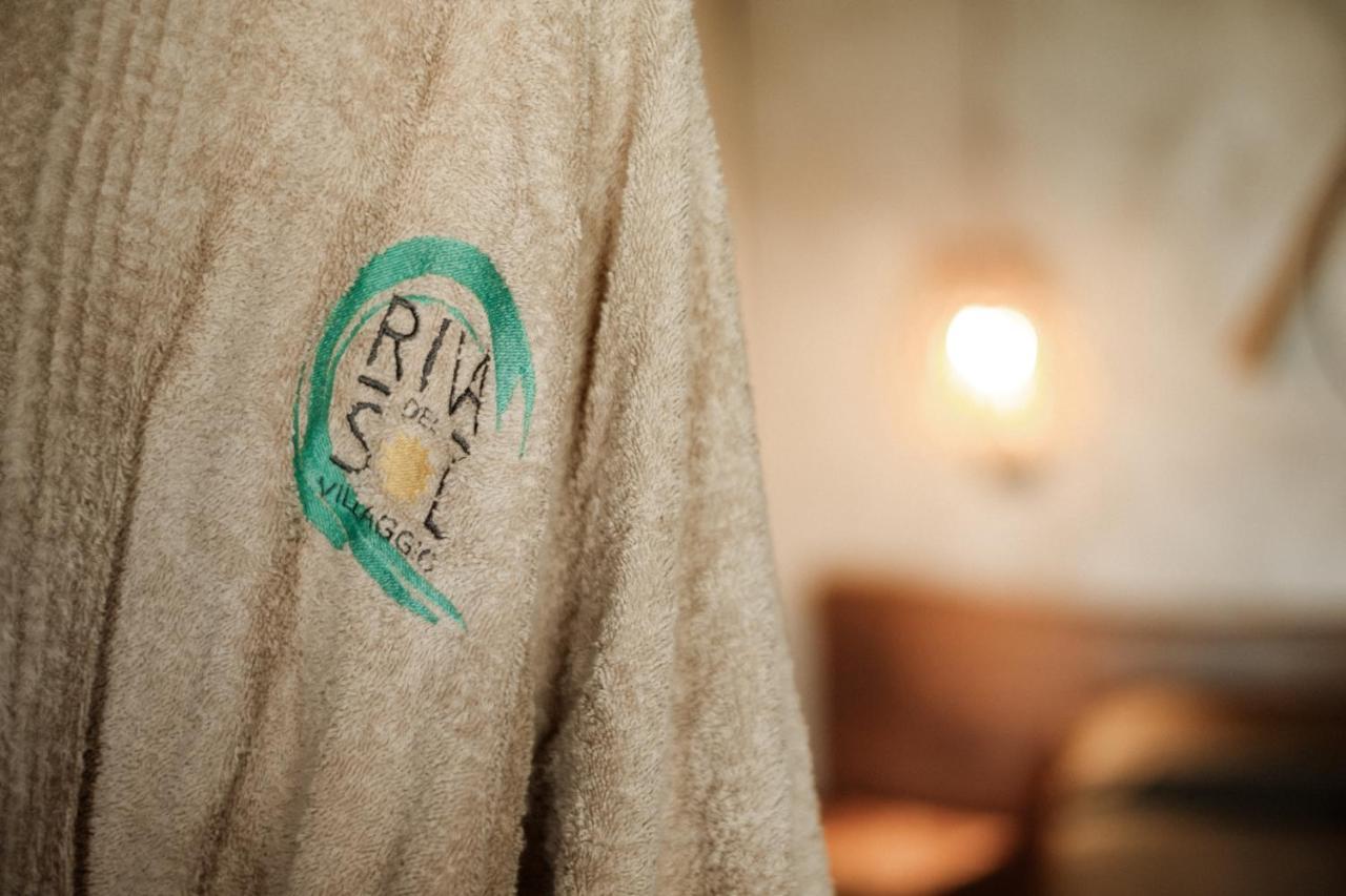 Riva Del Sol Beach Resort 圣卡泰里纳德洛约尼奥 外观 照片
