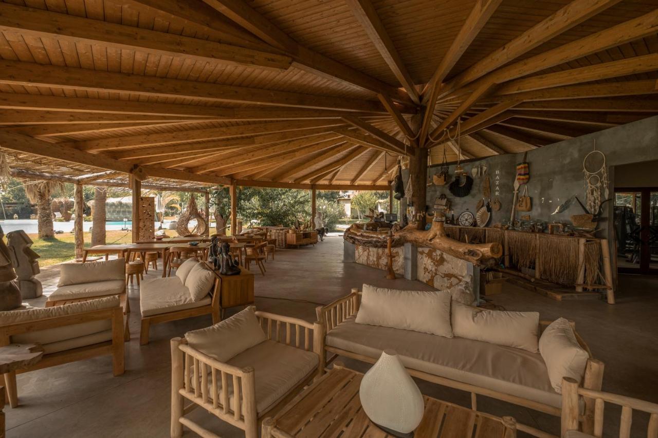 Riva Del Sol Beach Resort 圣卡泰里纳德洛约尼奥 外观 照片