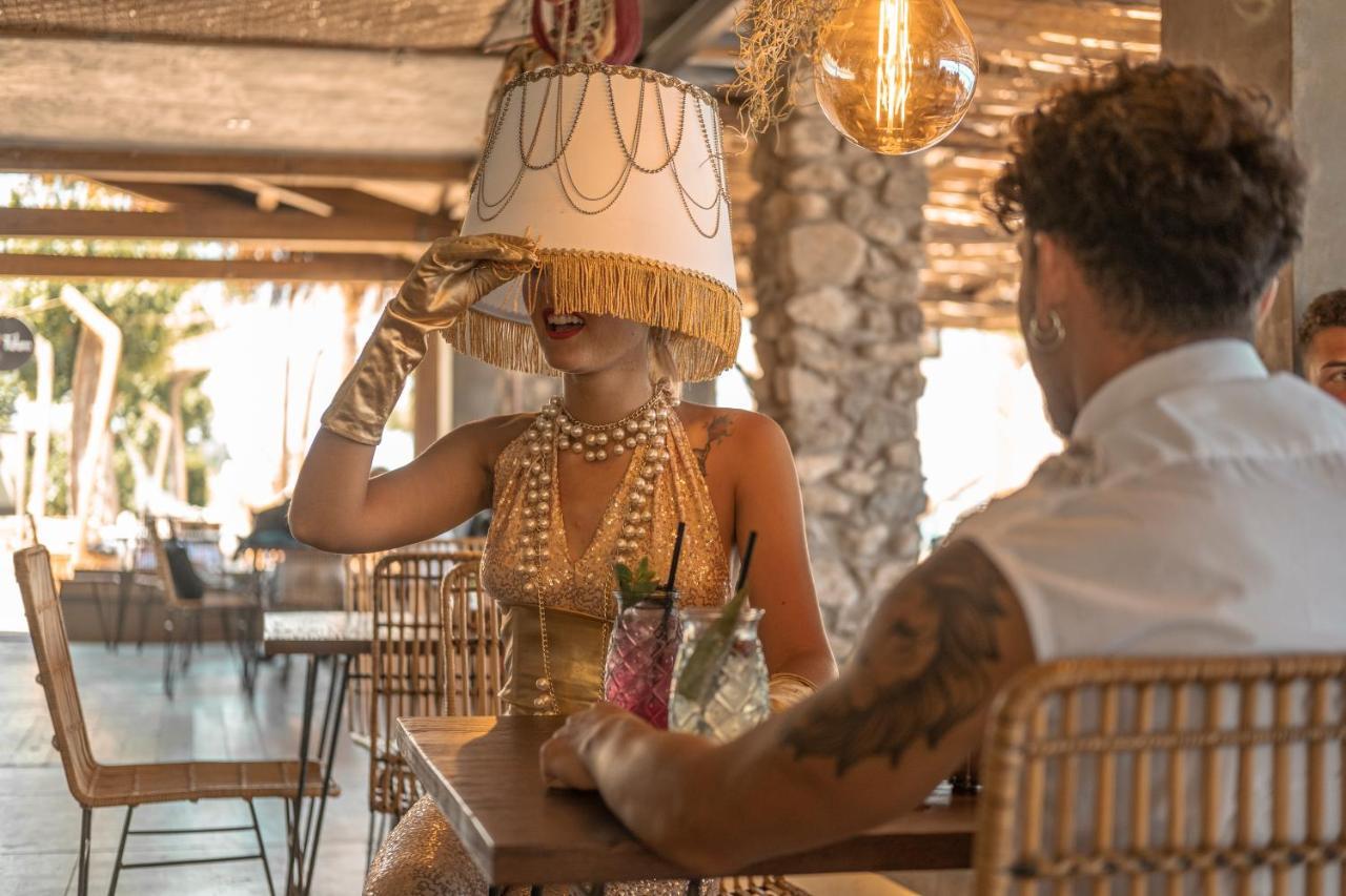 Riva Del Sol Beach Resort 圣卡泰里纳德洛约尼奥 外观 照片