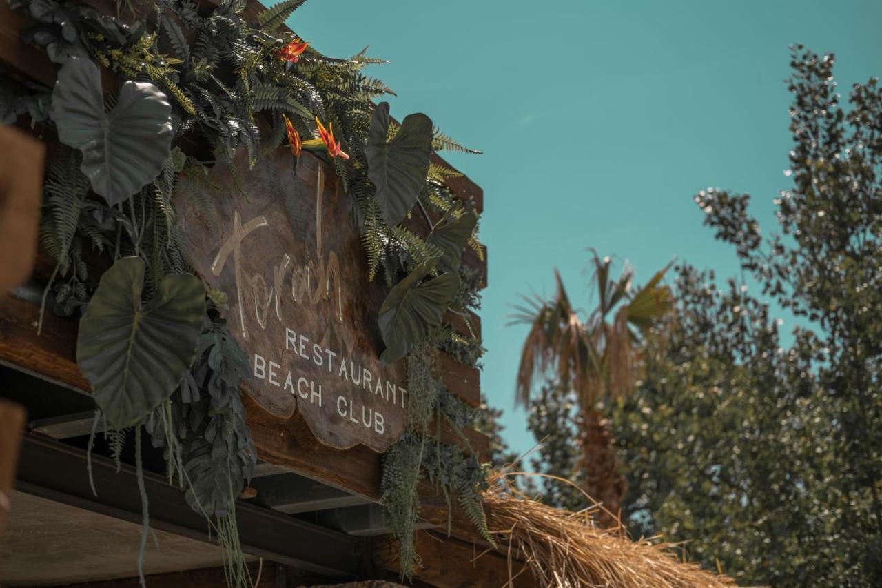 Riva Del Sol Beach Resort 圣卡泰里纳德洛约尼奥 外观 照片