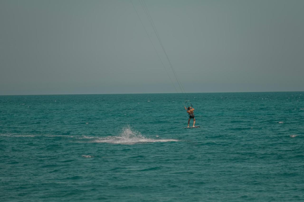Riva Del Sol Beach Resort 圣卡泰里纳德洛约尼奥 外观 照片